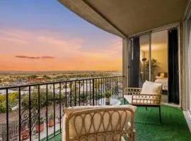 Luxury 2BR Apartment Near SeaWorld, Airport & Downtown San Diego