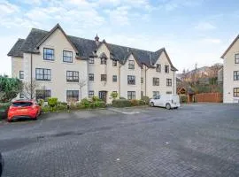 Olivet - Hewetson Court