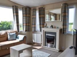 Neuadd Wen Cottages - Porthdy Crey R Wen, hotel in Llanfachraeth