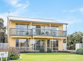 Sunnys Beachhouse - 70 Hargreaves Rd, Middleton