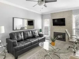 1BD Condo DFW South Irving I44