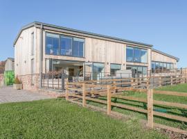 The Lookout - Ukc3846, Hotel in Ticknall