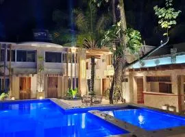 Toro by Dreamcatcher