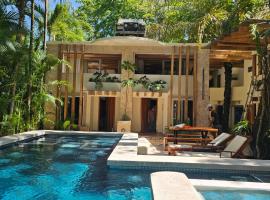 Toro by Dreamcatcher, hotel in Santa Teresa Beach