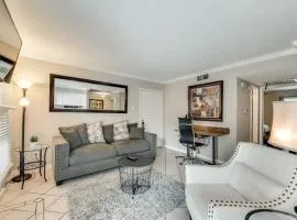 Cozy 2BD Apt DFW South I12