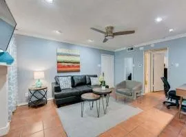 1BD Condo DFW South I04