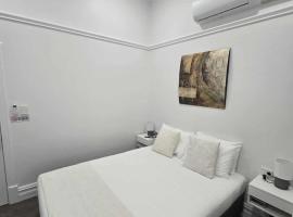 Balcony On Sixth Lodge, hotel in Murray Bridge