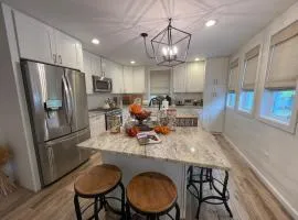 Modern Farmhouse Retreat North Fork Wine Country