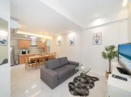 PoolHaus 3BR at Bangla Patong