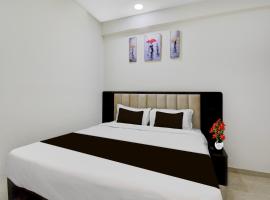 Super Townhouse Pimple Nilakh Pune, hotel v destinaci Dāpuri