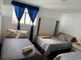 HOSPEDAJE don VICTOR โรงแรมในChancayllo