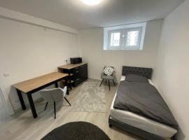 ABC Ferienwohnung Zimmer mit Kochmöglichkeit, hotel a Kottenheim