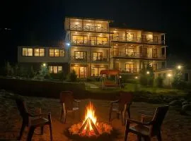 Nature Valley Riverside Cottage - A Beautiful Cottage Nested in Nature's Lap Tirthan Valley