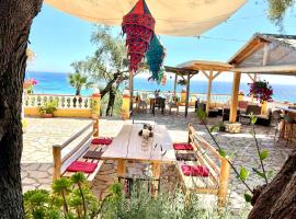 Pelekas Beach Apartments Rolling Stone, golfový hotel v destinaci Pelekas