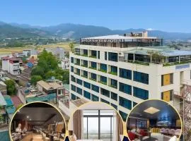 Red River View Hotel