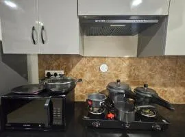 Crescent Stays Banjara Hills - Service Apartments