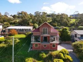 Tamar Riverside Views Retreat