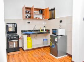 Monalisa Studio Apartments, hotel with parking in Gatunga