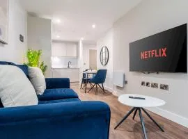 Pass the Keys Luxury Flat with River Views. 1 Bed. Sleeps 4