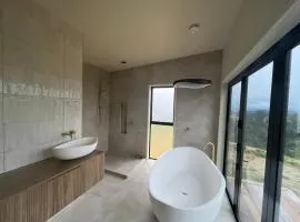 Golden Ridge Retreat