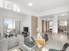 Downtown City View 2 Bedroom Apartment