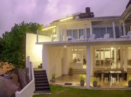 Galle Henna Beach House, hotel a Unawatuna