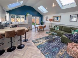 Stylish New-Build 2-Bed House Near Science Parks, Hotel in Cambridge