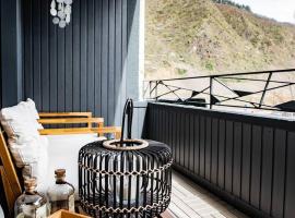 Schöne Wohnung mit großer Terrasse und Moselblick, hotelli kohteessa Cochem