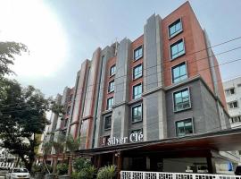 Hotel Silver Cle Hitech City Madhapur
