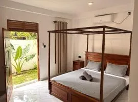 Drifter - Rooms & Food