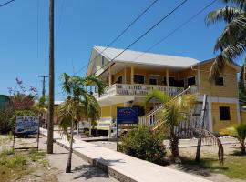 Serenade Hotel, Hotel in Placencia Village