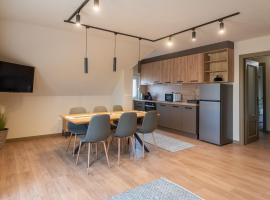 Trio Relax Apartmanok, hotel with hot tubs in Kiskunmajsa