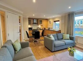 Your Space Apartments - Market Rise