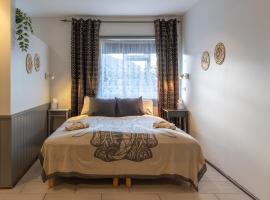 Lucy's Apartment, hotel in Borgarnes