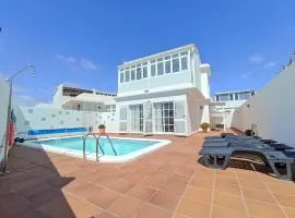 CENTRAL HOUSE in TIAS WITH PRIVATE POOL