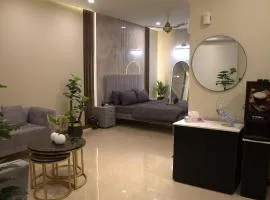 Well-lit & Spacious Studio apartment