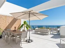 Luxury Penthouse with Big Terrace and Seaviews