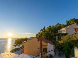 Apartments Mari, Hotel in Krilo