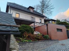 Apartmány u Reichlů、カルロヴァ・ストゥダーンカのホテル