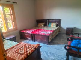 Ad cottage, habitación en casa particular en Nathia Gali