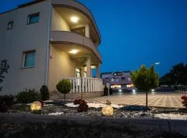 Pansion Milena i Mario