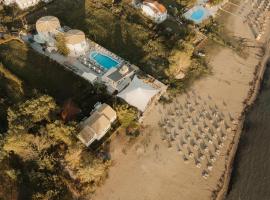 Island Kavos, hotel in Kavos