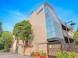 FabHotel Winsome Inn