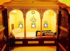 Hotel Khandaka Palace- The Heritage Property, hotel in Jāmb