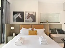 Downtown Dubai, Canal view ,Mag318