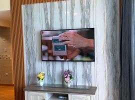 Full seaview luxury with gym,pool,jacuzzi,sauna,24x7 cafe,beach,restaurants,medical and more, ξενοδοχείο σε Ajman 