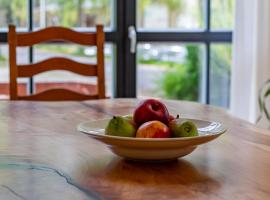 Atelier 29: Ferienwohnung am Fuße des Valtenberges, ξενοδοχείο σε Viehbighäuser