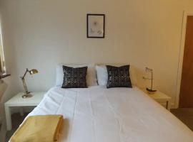 luxury coventry room- gainford 2, hotel v destinaci Walsgrave on Sowe
