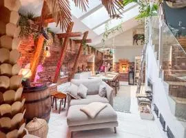 Skatta Secret Penthouse