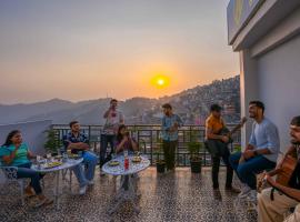 Shalom Backpackers Shimla, хостел в Шимле